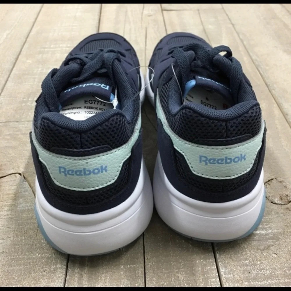 REEBOK Women’s Blue Athletic Walking Running Outdoor Tennis Shoes  Size 7 BNWT - Picture 3 of 4